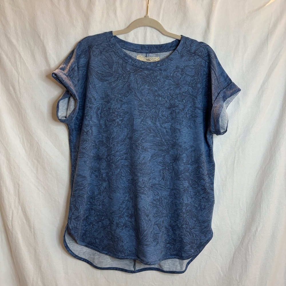 Cupio Blush short sleeve top size L